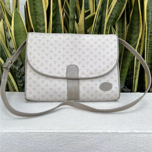 Liz Claiborne Purse Cream Taupe Brown Triangle Logo Leather Bag Vintage 80s 1985